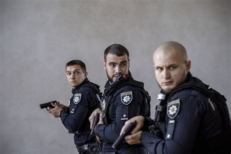 U­k­r­a­y­n­a­ ­p­o­l­i­s­i­ ­s­a­v­a­ş­a­ ­h­a­z­ı­r­l­a­n­ı­y­o­r­